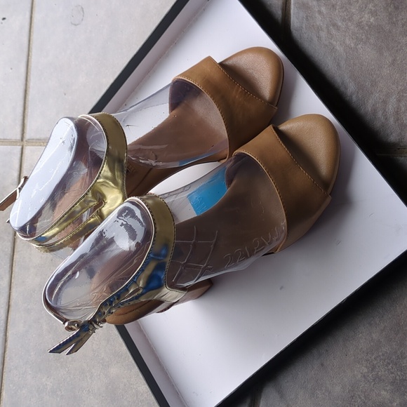 👡Modern Vintage Heels, 9 - Picture 2 of 6